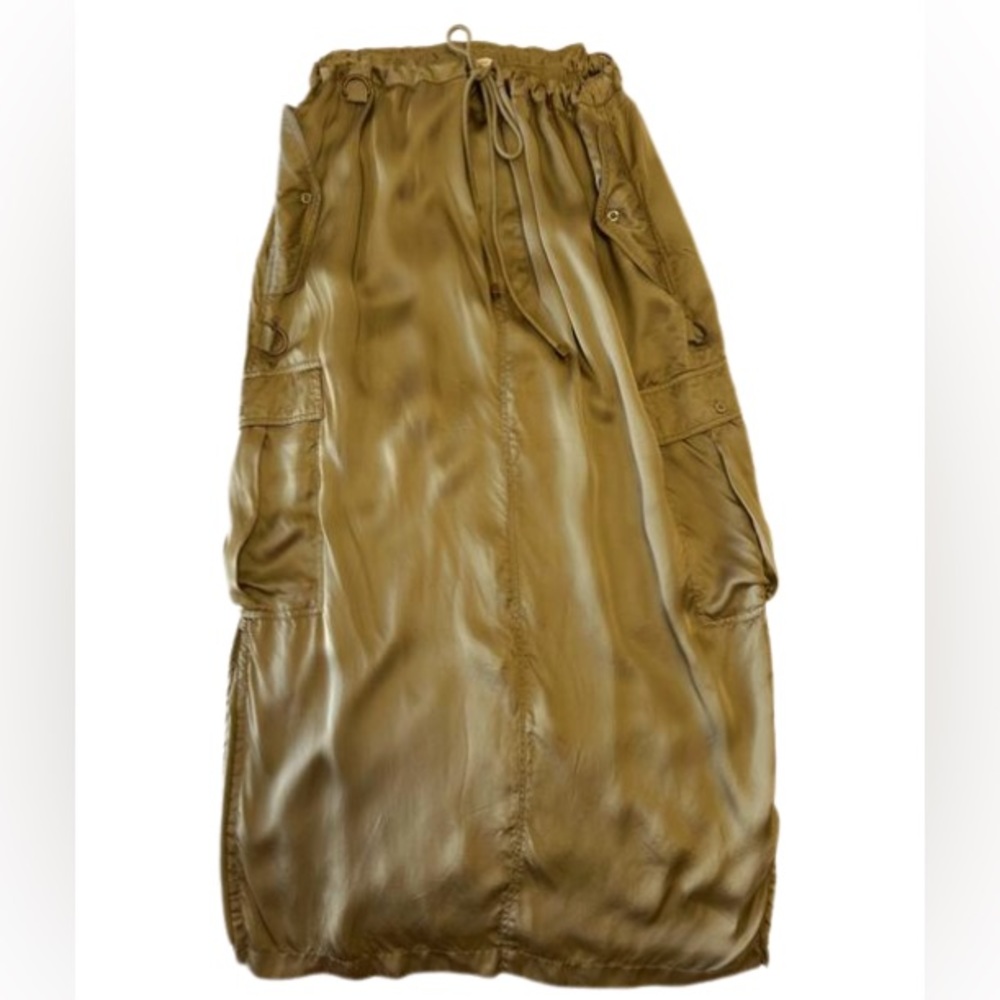 Anthropologie Love the label cargo silk yellow midi skirt. Size L